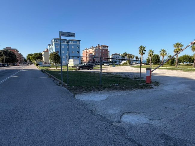 torri avvistamento porto recanati via falcone e borsellino