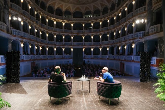 Il colpo d'occhio del Teatro Lauro Rossi