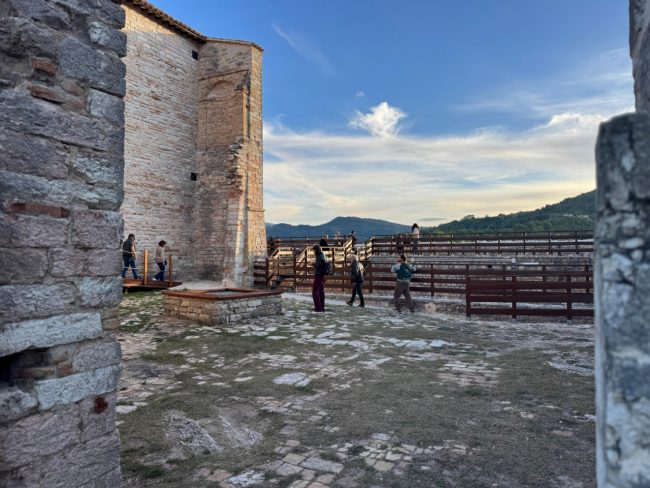 Prima apertura Rocca Varano (5)