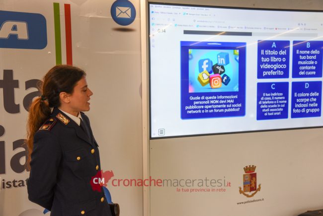 Truck Polizia_FF-11