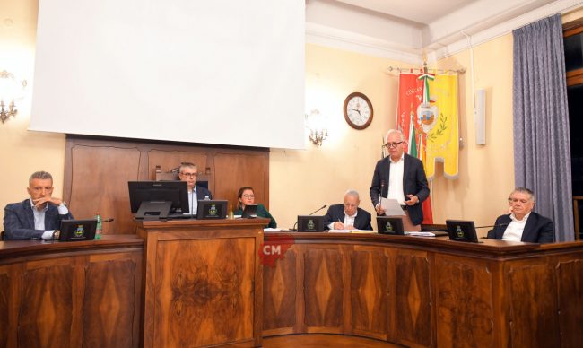 consiglio comunale ottobre 26 - ciarapica tiberi morresi pantella - civitanova - FDM (3)