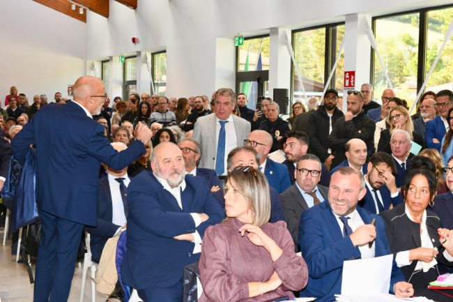 consiglio straordinario seduta muccia (6)