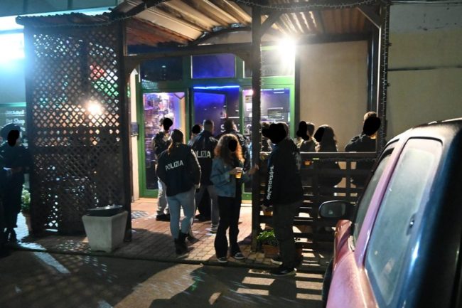 controlli locale recanati (2)